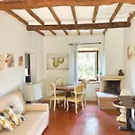 Agriturismo, Casa Borgo *